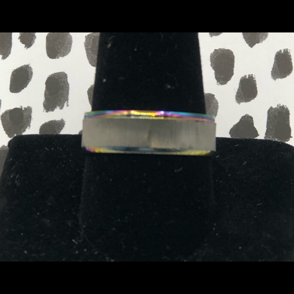 Wedding Band w/beveled edge